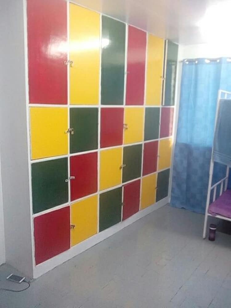 Hostal Dormitels.ph Makati - Hostel