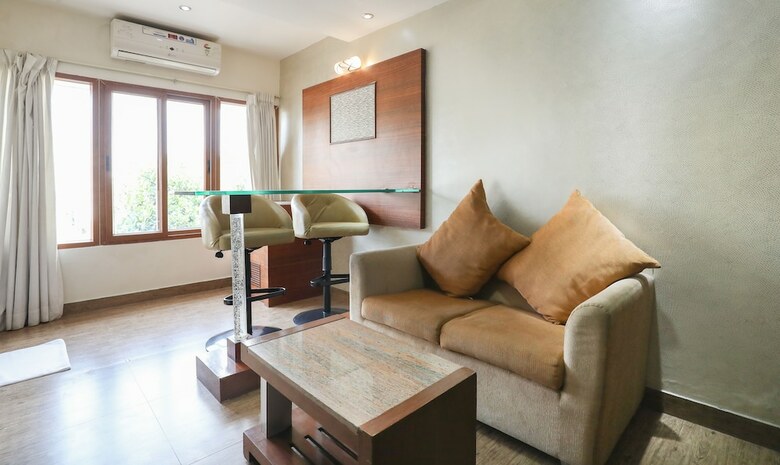 Hotel Treebo Select Grand Premier Suites