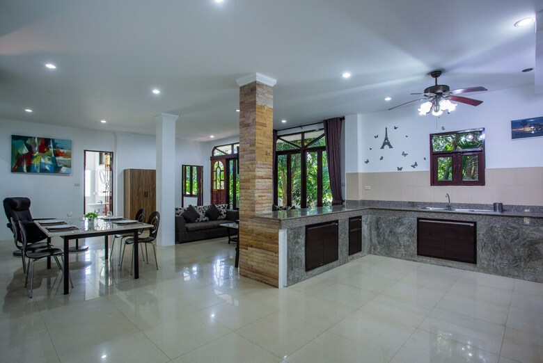 Apartamentos Brodie Rawai Resort