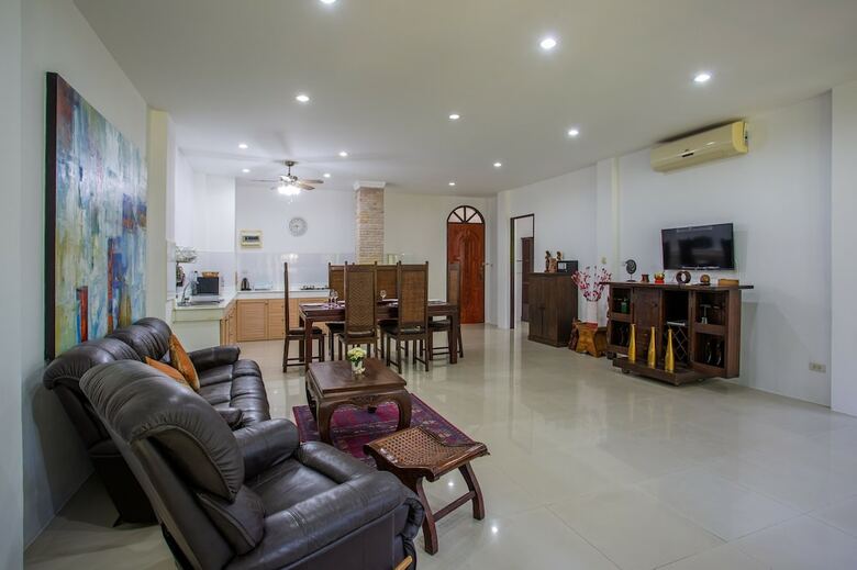Apartamentos Brodie Rawai Resort