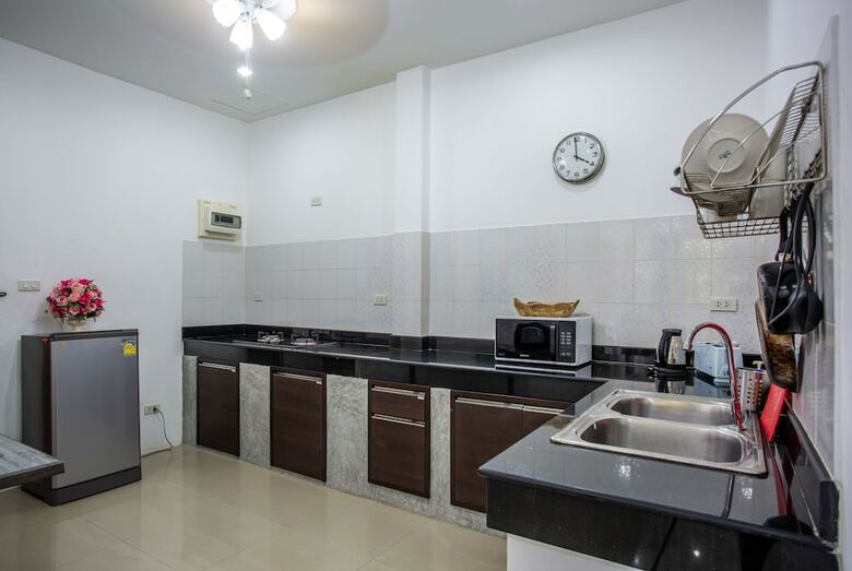 Apartamentos Brodie Rawai Resort