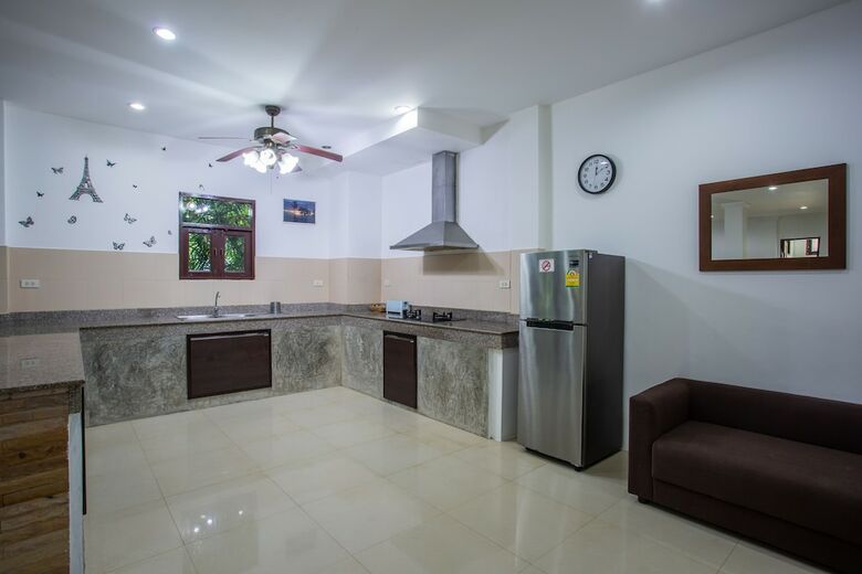 Apartamentos Brodie Rawai Resort