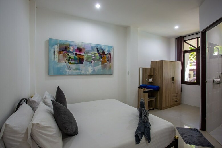 Apartamentos Brodie Rawai Resort
