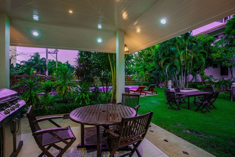 Apartamentos Brodie Rawai Resort