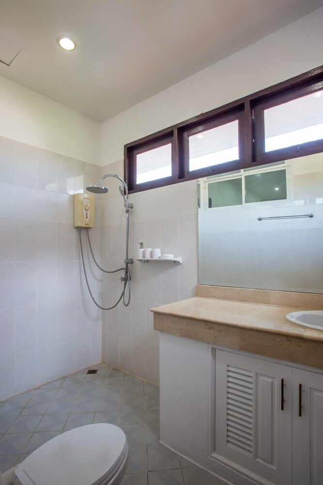 Apartamentos Brodie Rawai Resort