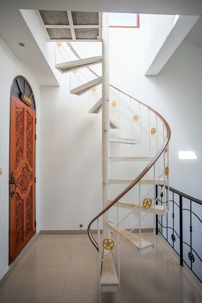 Apartamentos Brodie Rawai Resort