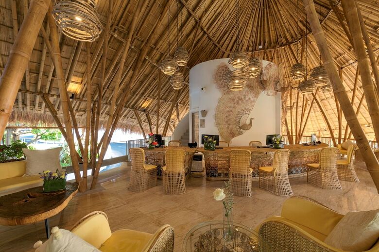 Hotel Eden Beach Resort And Spa