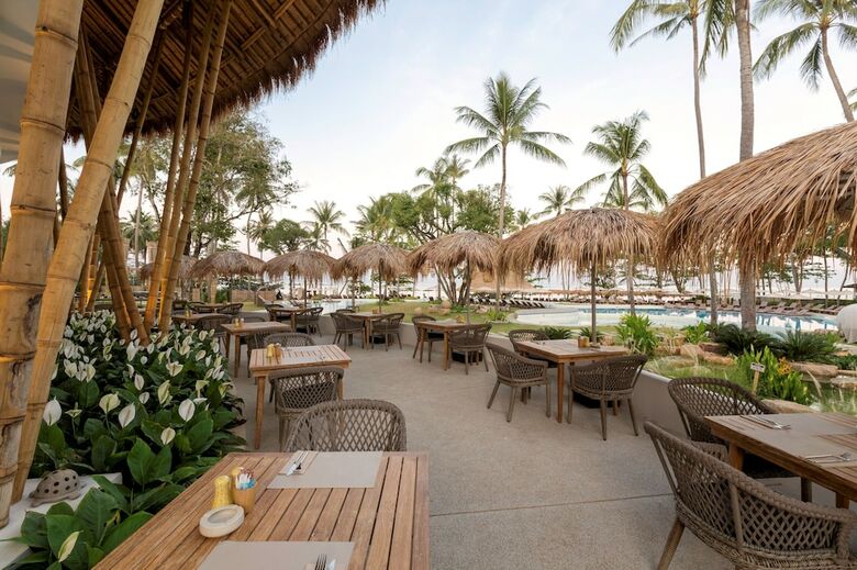 Hotel Eden Beach Resort And Spa