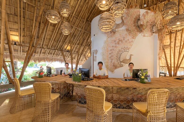 Hotel Eden Beach Resort And Spa