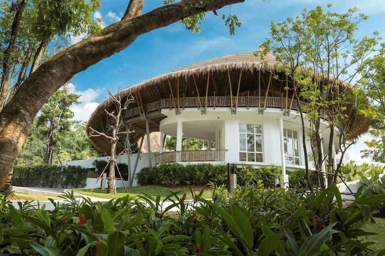 Hotel Eden Beach Resort And Spa