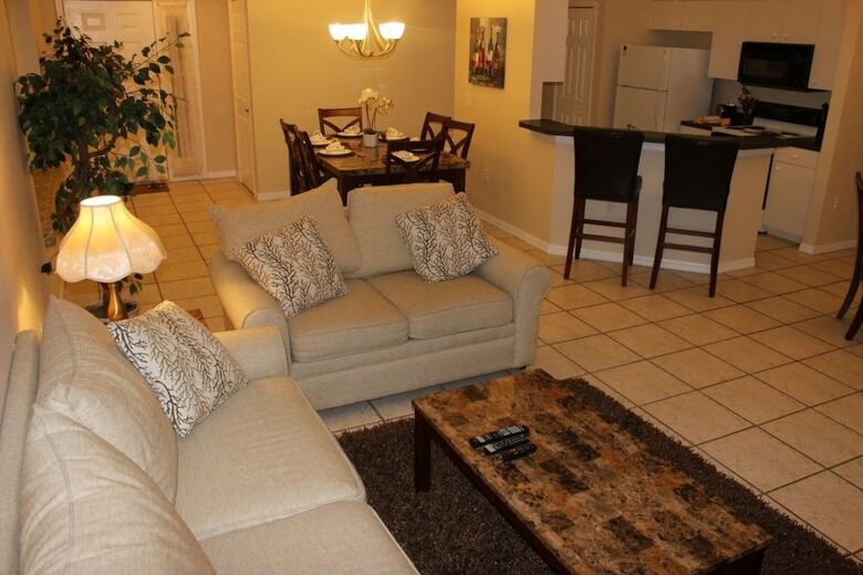 Aco66067 - Lake Berkley - 4 Bed 2 Baths Villa