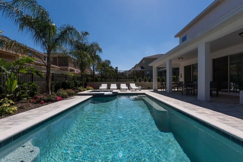 Je59002 - The Encore Club Resort - 9 Bed 8.5 Baths Villa