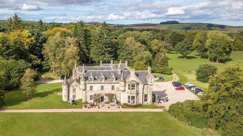 Wardhill Castle