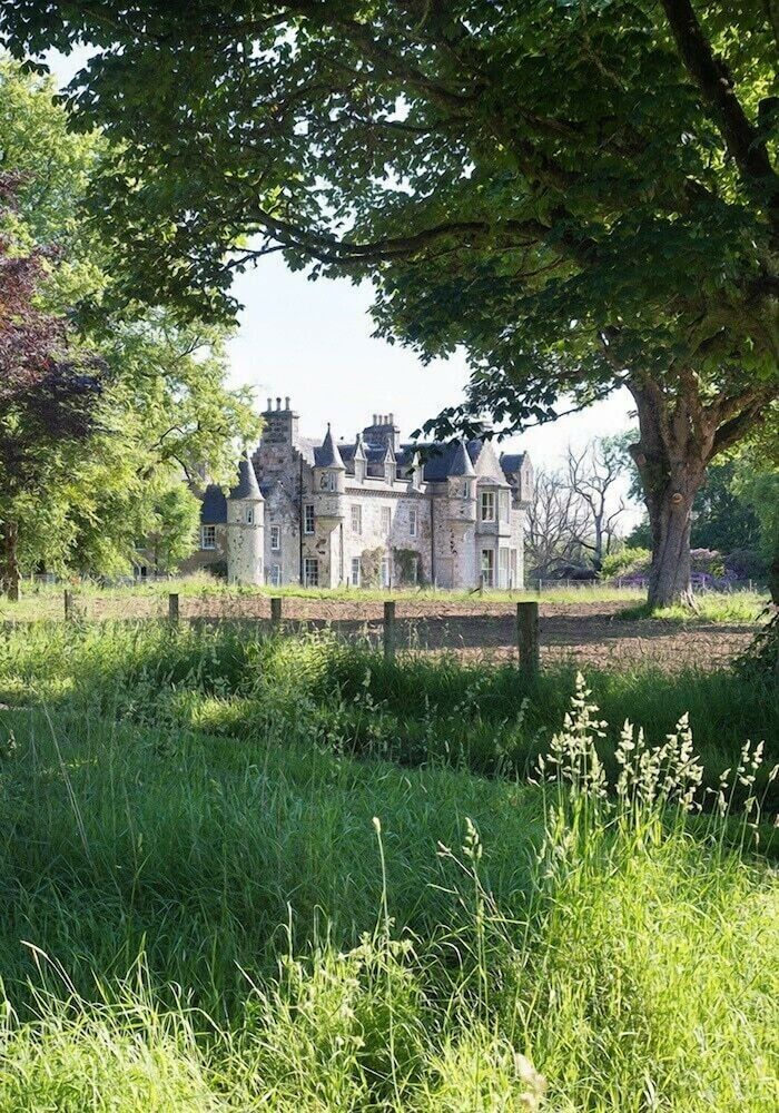 Wardhill Castle