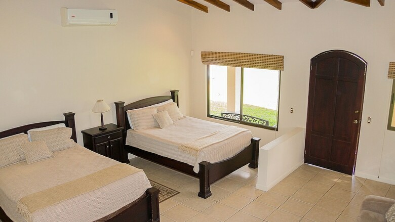 Villa Aeropuerto Arenal