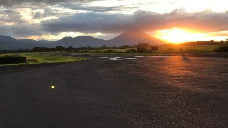 Villa Aeropuerto Arenal