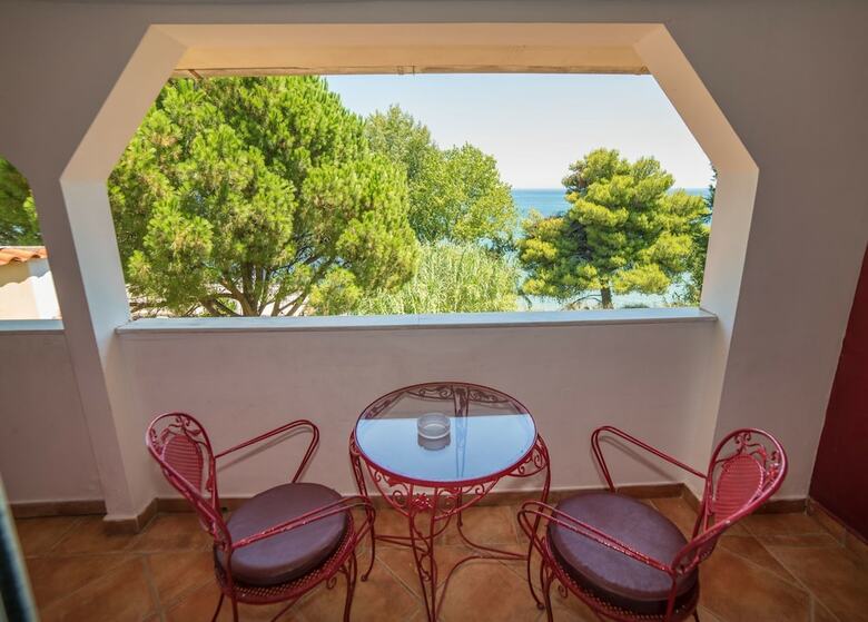 Porto Koukla Beach Hotel