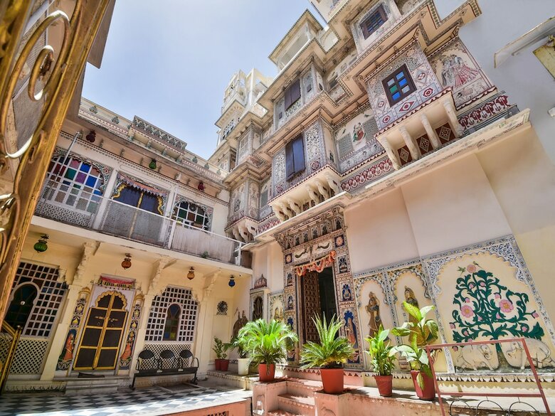 Shree Jagdish Mahal Heritage Hotel