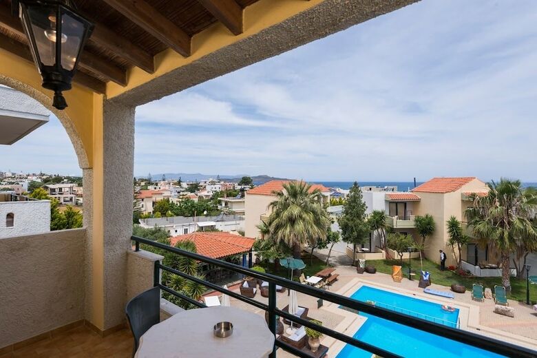 Aparthotel Nireas Hotel