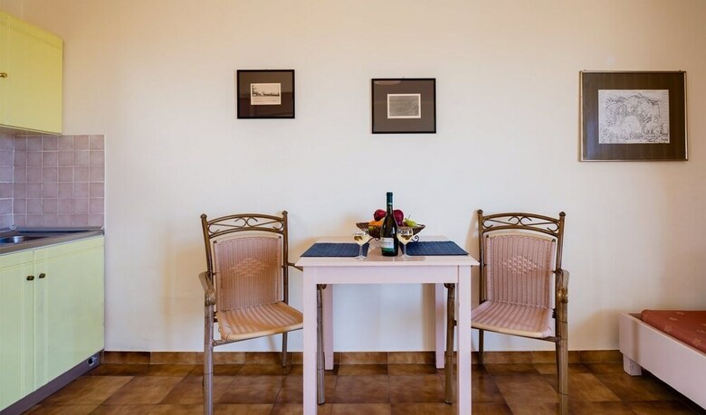 Aparthotel Nireas Hotel
