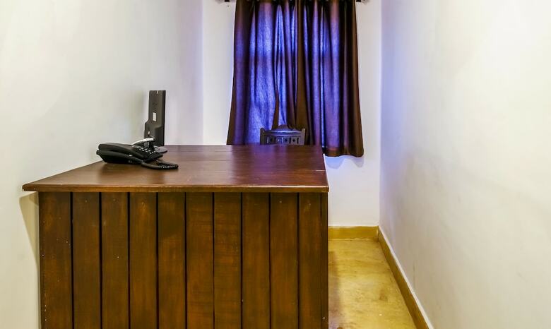 Hotel Treebo Trip Celebriti@arpora