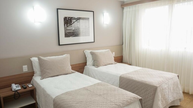 Iate Hotel Florian�polis