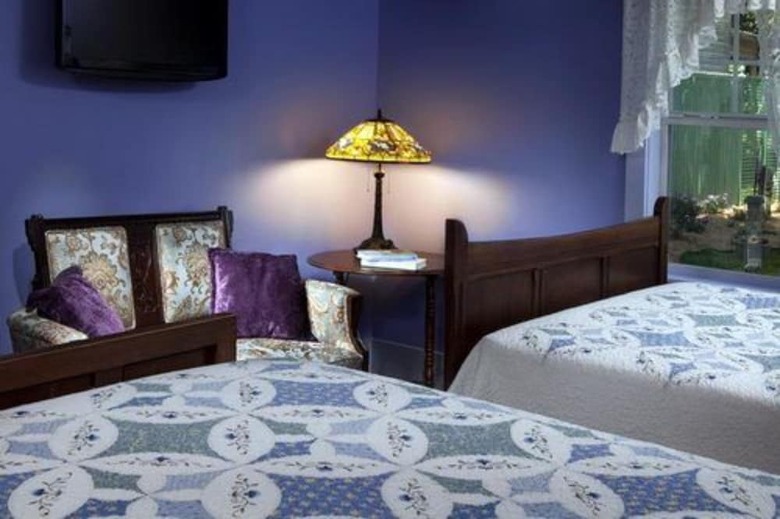 The Carriage House Bed And Breakfast