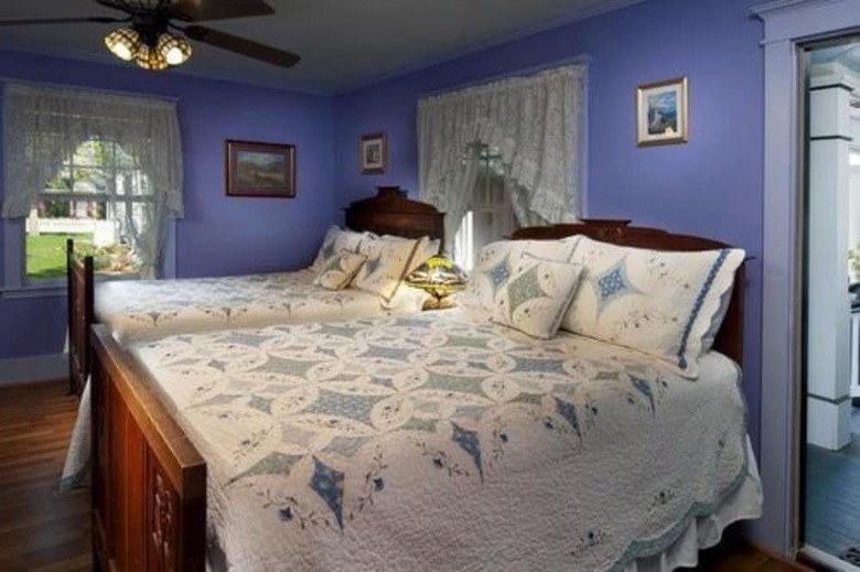 The Carriage House Bed And Breakfast