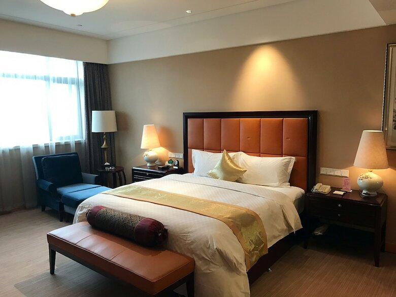 Queensir International Hotel