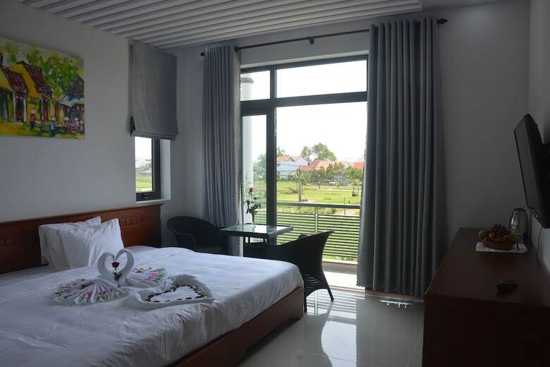 Hotel Tra Que Village