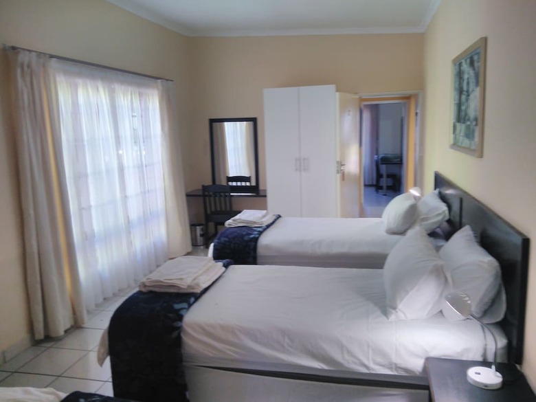 Hostal Backpackers Connection