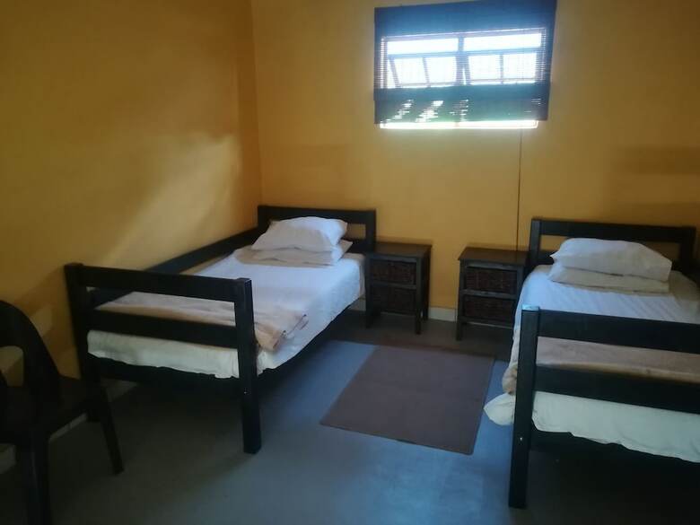 Hostal Backpackers Connection