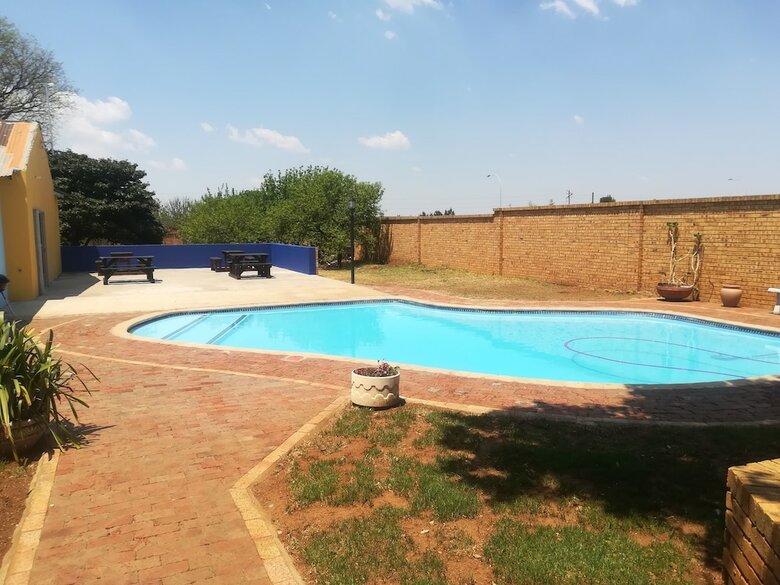 Hostal Backpackers Connection
