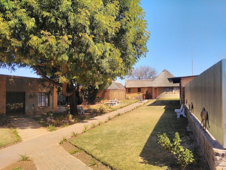 Hostal Backpackers Connection