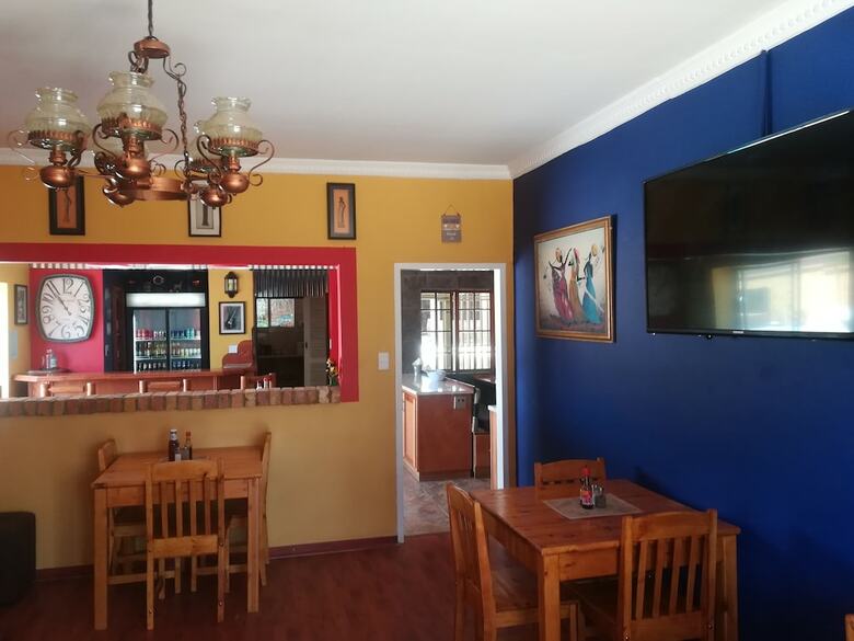 Hostal Backpackers Connection