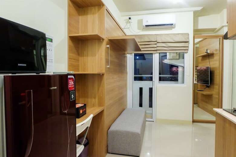 Modern Studio Apartment 26 On Top Of Green Pramuka Mall