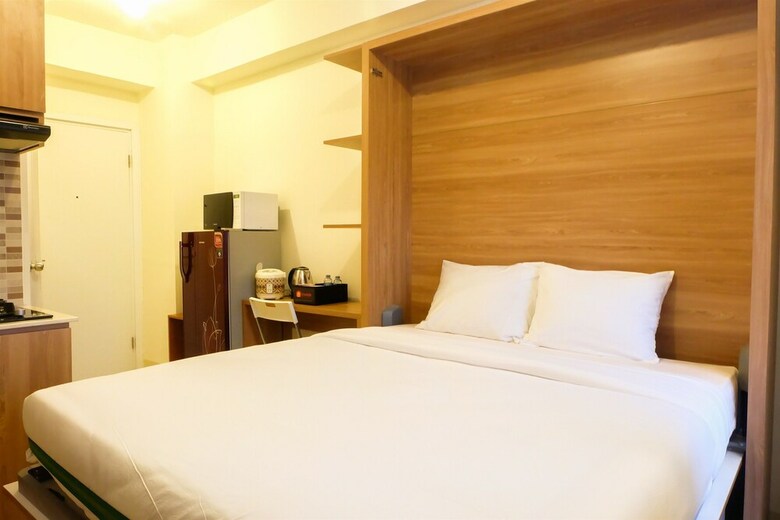 Modern Studio Apartment 26 On Top Of Green Pramuka Mall