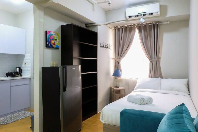 Spacious Pool View Menteng Square Apartment