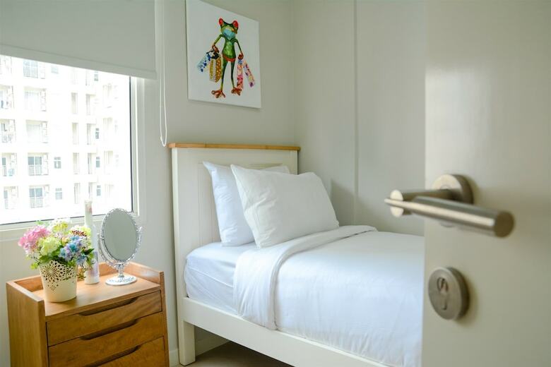 Cozy & Stylish Apartment W/ Great View At Madison Park
