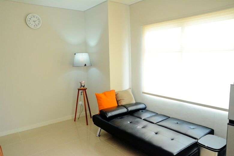 Cozy & Stylish Apartment W/ Great View At Madison Park