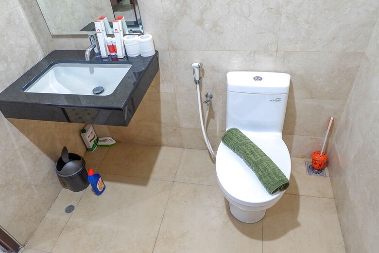 Affordable At L'avenue Apartment