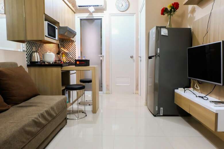 Cozy Green Pramuka Apartment