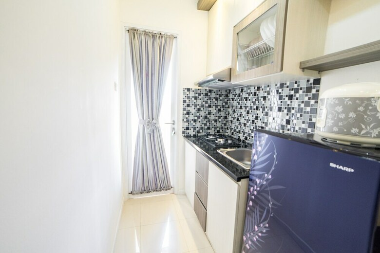 Relaxing Apartment At Parahyangan Residence