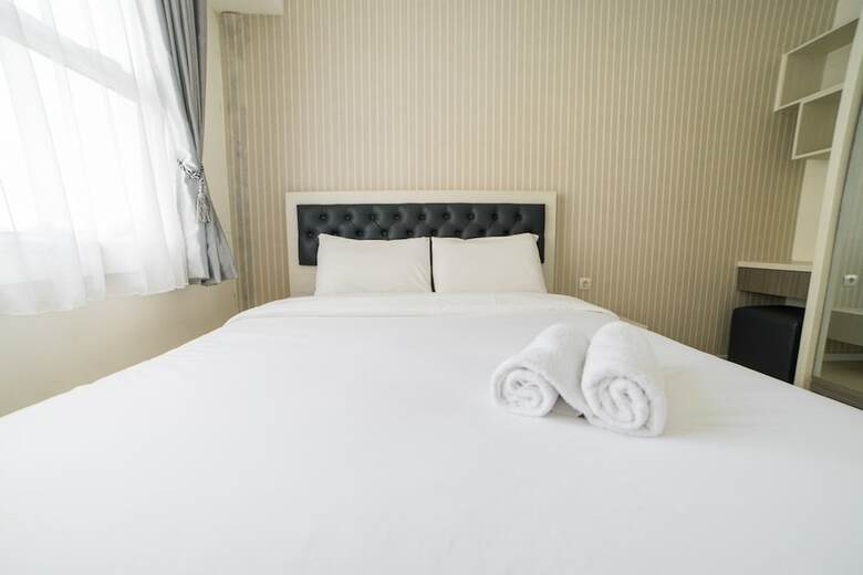 Relaxing Apartment At Parahyangan Residence