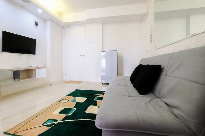 Bassura City Apartment With Mall Access