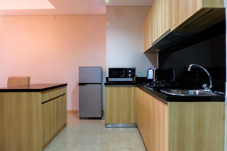 The 6th Floor L'avenue Apartment