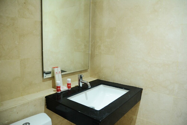 Artistic Room L'avenue Apartment
