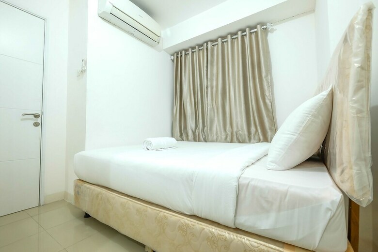 Cozy Bassura City Apartment