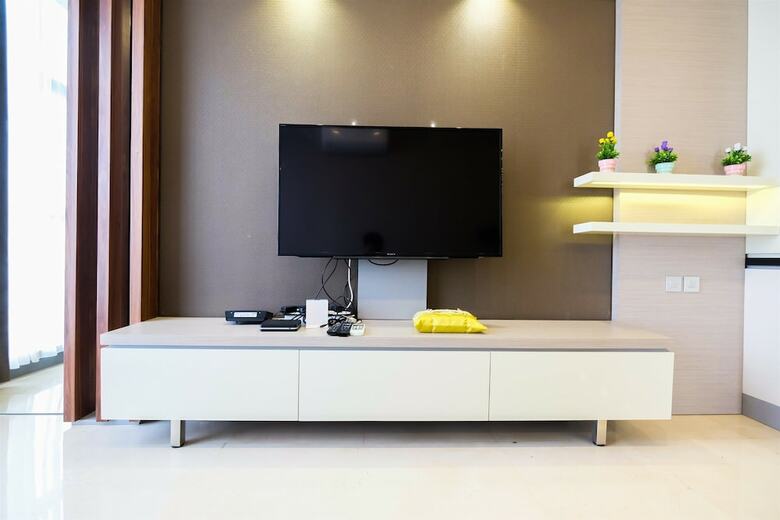 Modern Elegant Design L'avenue Apartment