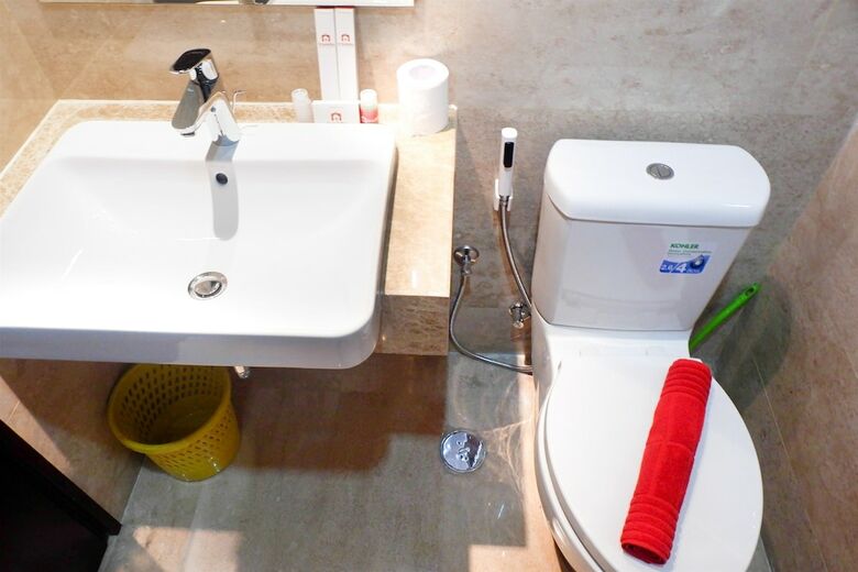 Premium Studio At Menteng Park Apartment